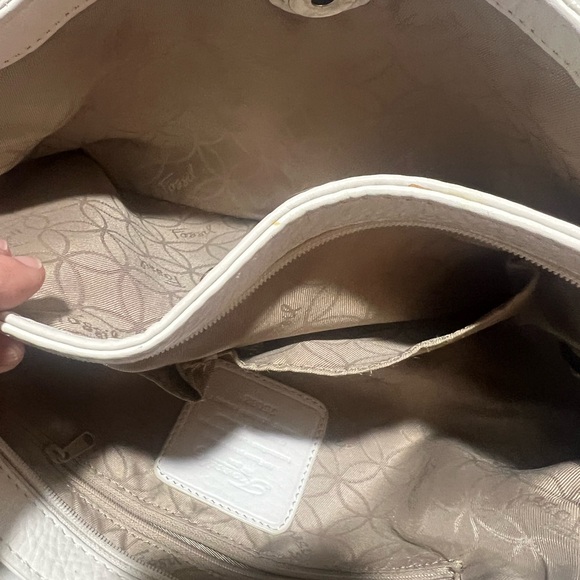 Fossil Cream Pebbled Leather Shoulder Bag | Double Strap | Neutral - Picture 5 of 14